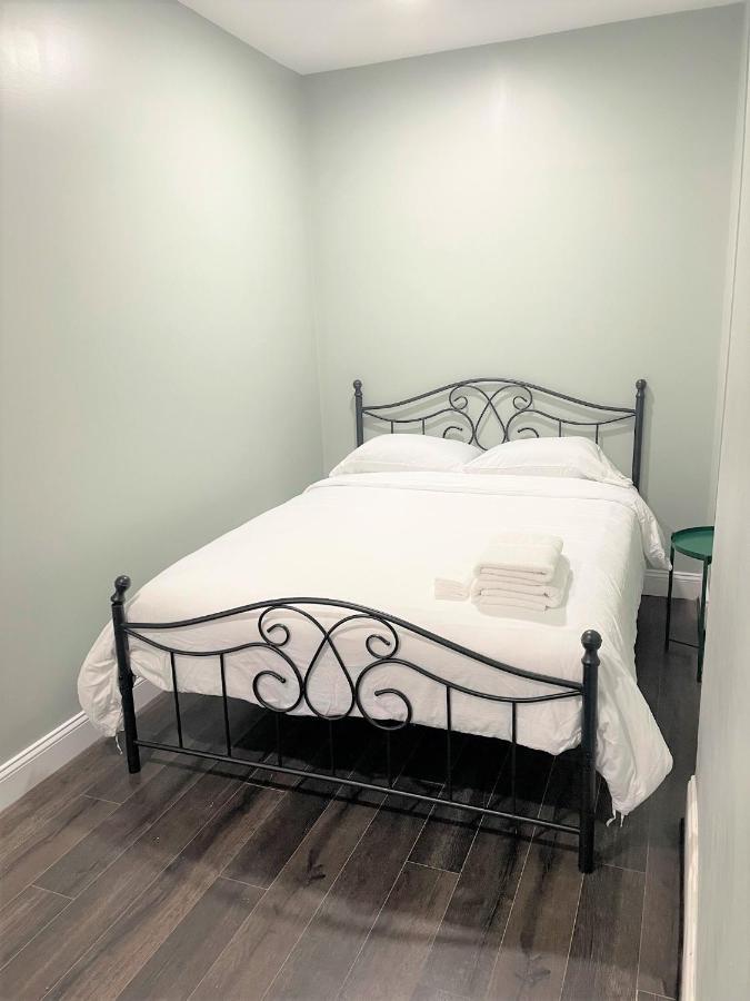 Retired Convenient In West Homestay *