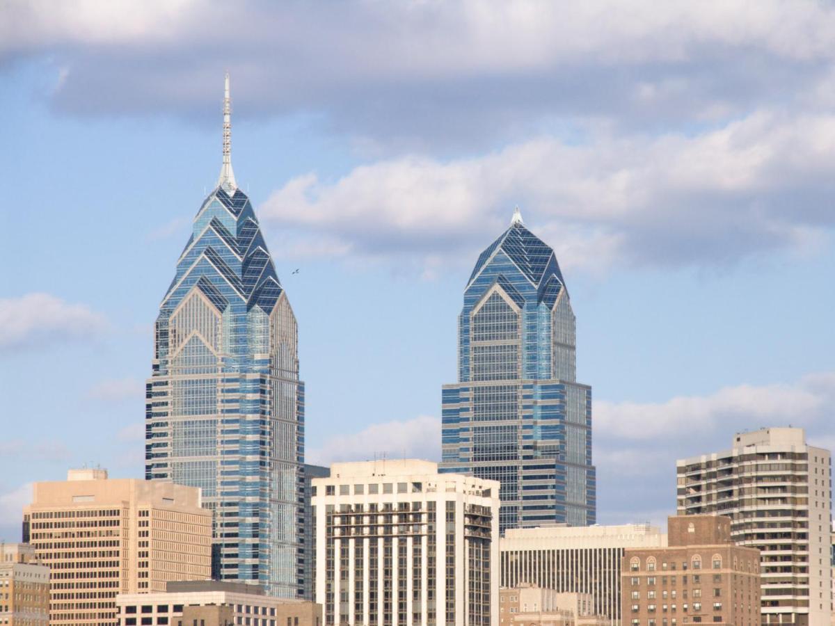 Retired Convenient In West Homestay Philadelphia